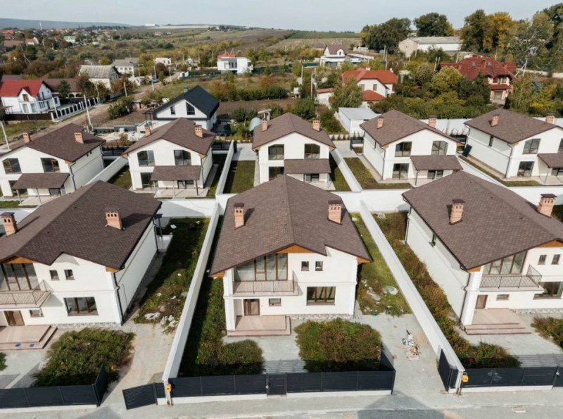 Casă în 2 nivele, 150 m2, 5 ari, Cojușna Village.