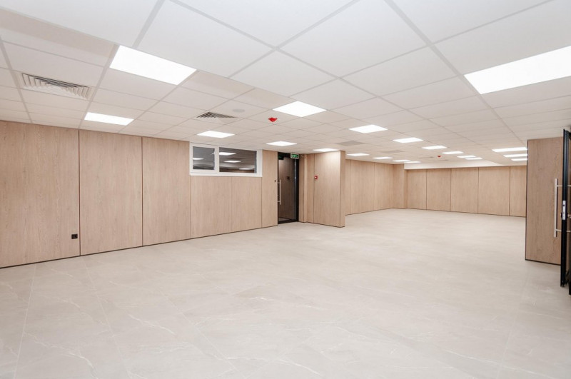 Spațiu de birouri , Clădire individuală 