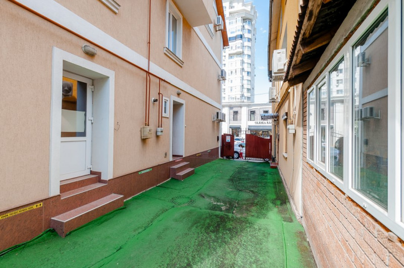 Spațiu de birou, Centrul capitalei,Chirie 15€/mp