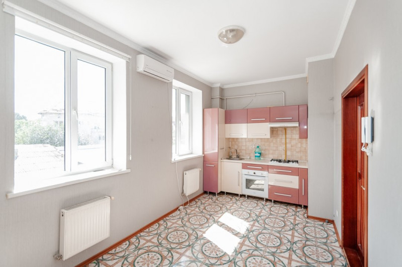 Spațiu de birou, Centrul capitalei,Chirie 15€/mp