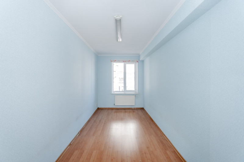 Spațiu de birou, Centrul capitalei,Chirie 15€/mp