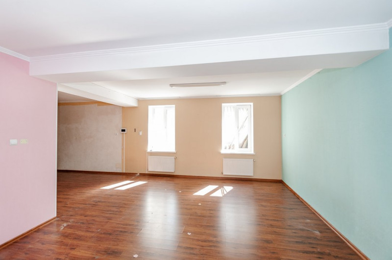 Spațiu de birou, Centrul capitalei,Chirie 15€/mp