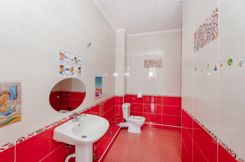 Spațiu de birou, Centrul capitalei,Chirie 15€/mp