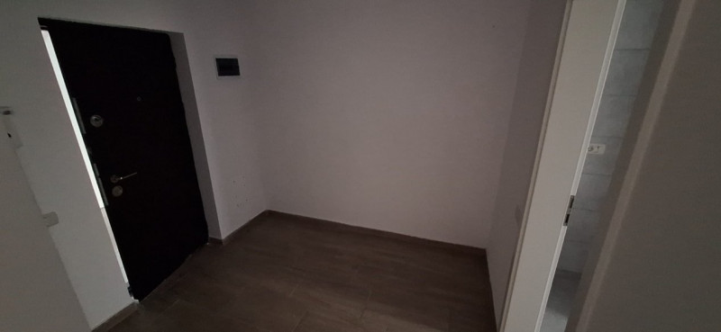 Apartament cu 1 cameră + curte proprie de 40 mp, Brașov 