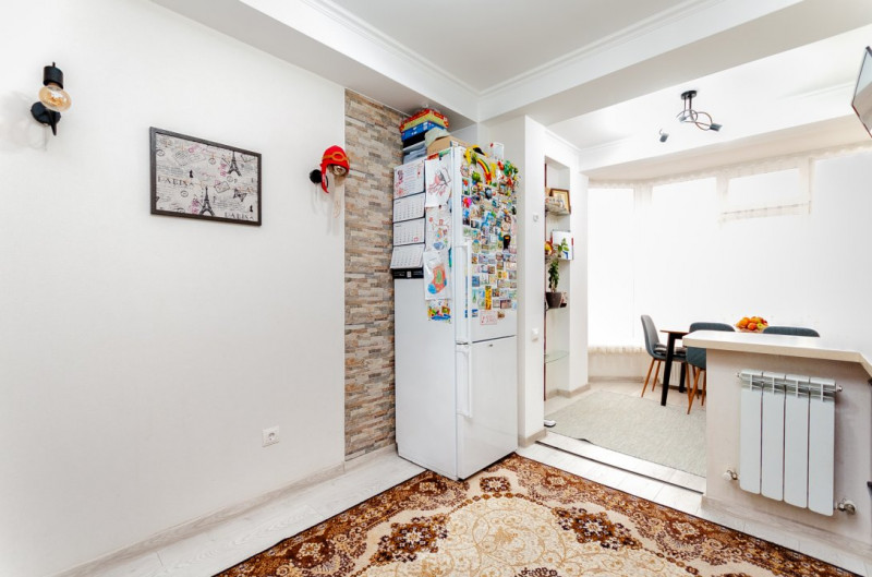 Apartament cu 3 camere,  Ciocana, str.Ginta Latina