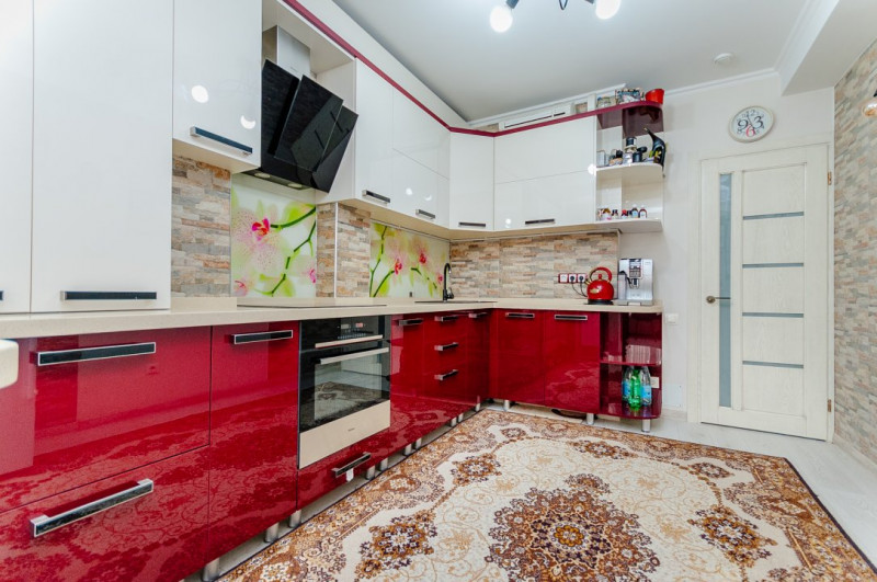 Apartament cu 3 camere,  Ciocana, str.Ginta Latina