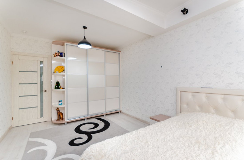 Apartament cu 3 camere,  Ciocana, str.Ginta Latina