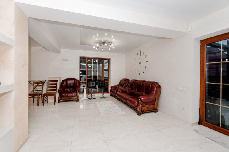 Casă de închiriat în Băcioi!