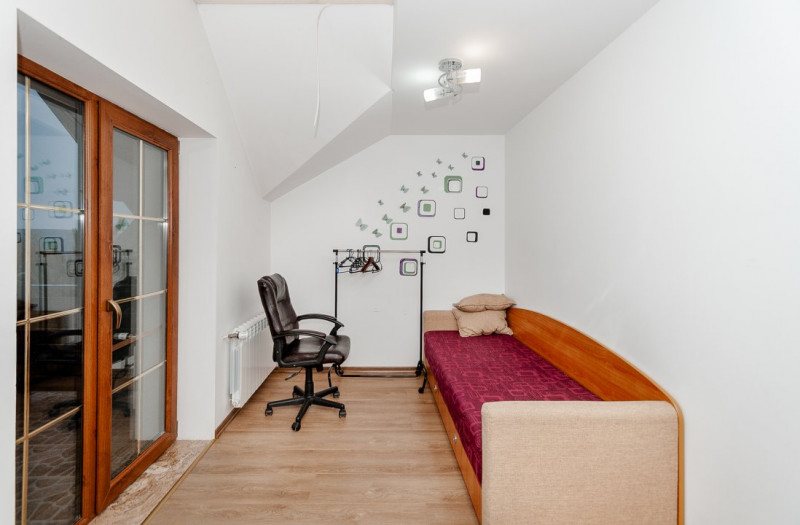 Casă de închiriat în Băcioi!