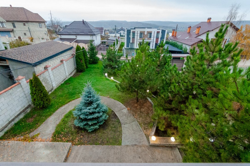 Casă de închiriat în Băcioi!