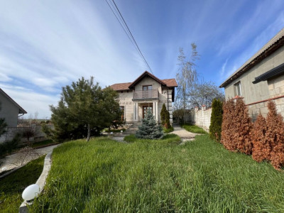 Casă de închiriat în Băcioi!