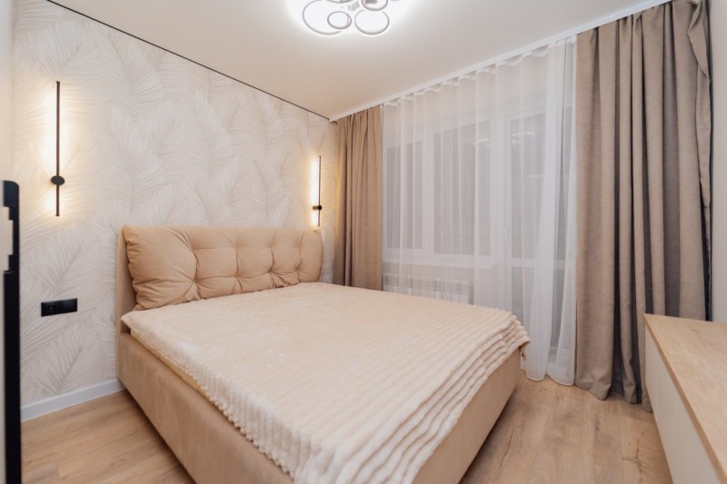 Botanica, bd. Dacia 28, apartament 2 camere + living, seria Varnița.