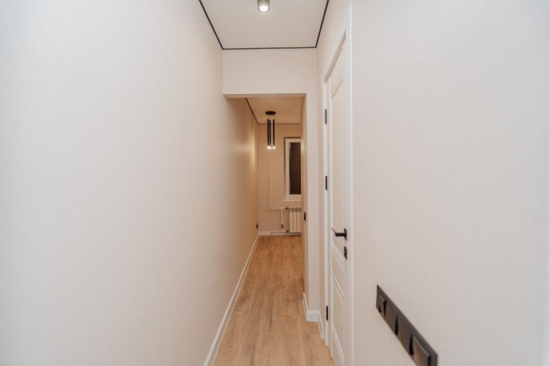 Botanica, bd. Dacia 28, apartament 2 camere + living, seria Varnița.