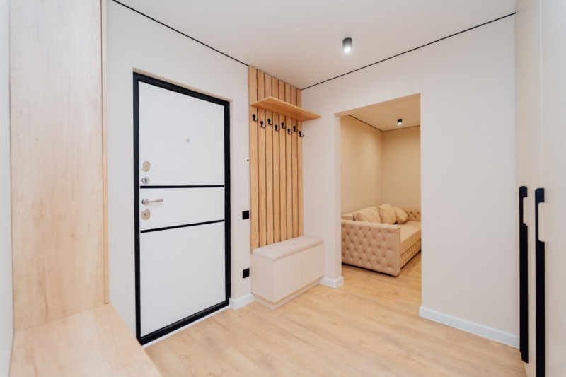 Botanica, bd. Dacia 28, apartament 2 camere + living, seria Varnița.