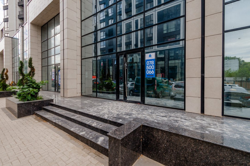 Spațiu Comercial de 320 mp de Închiriat – Complex Artima, Parter