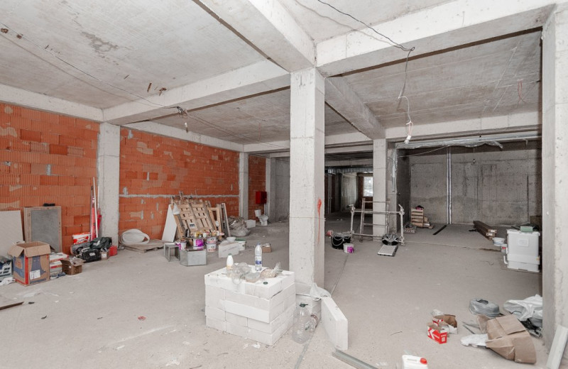Spațiu Comercial de 320 mp de Închiriat – Complex Artima, Parter