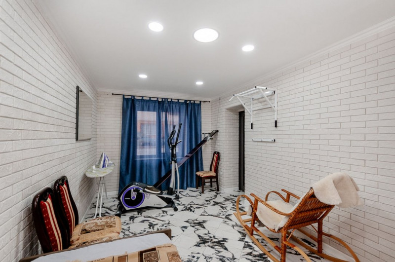 Spre vânzare spațiu nelocativ – Durlești, str. Cartușa (intersecție cu Nicolae Dimo)