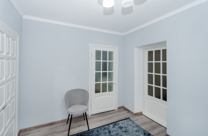 2 Apartamente cu intrări separate, un singur număr cadastral, Centru, Ismail.