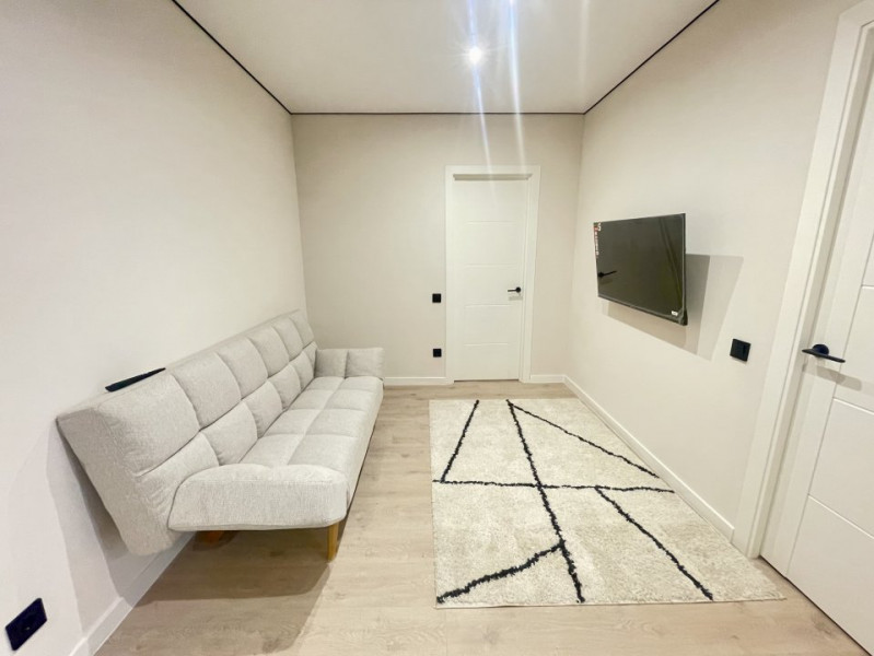 Apartament cu 2 camere și living, Buiucani, str. Ion Creangă, Flacăra.