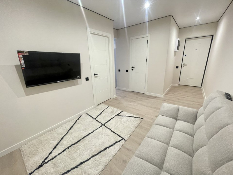 Apartament cu 2 camere și living, Buiucani, str. Ion Creangă, Flacăra.