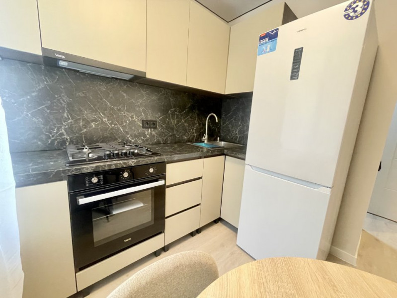 Apartament cu 2 camere și living, Buiucani, str. Ion Creangă, Flacăra.