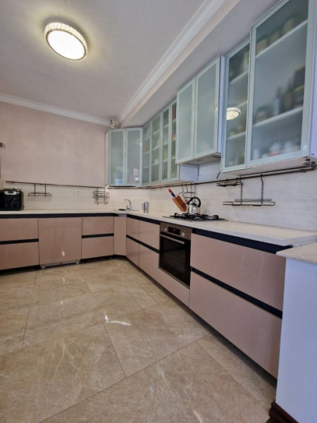 Spre chirie casa in Dumbrava (Poiana Domneasca) linga padure