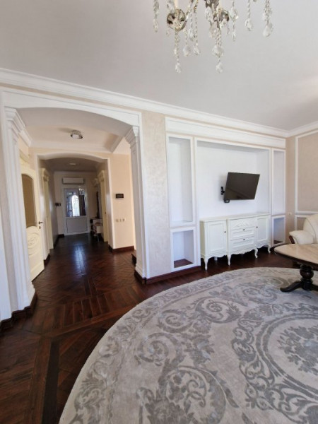 Spre chirie casa in Dumbrava (Poiana Domneasca) linga padure