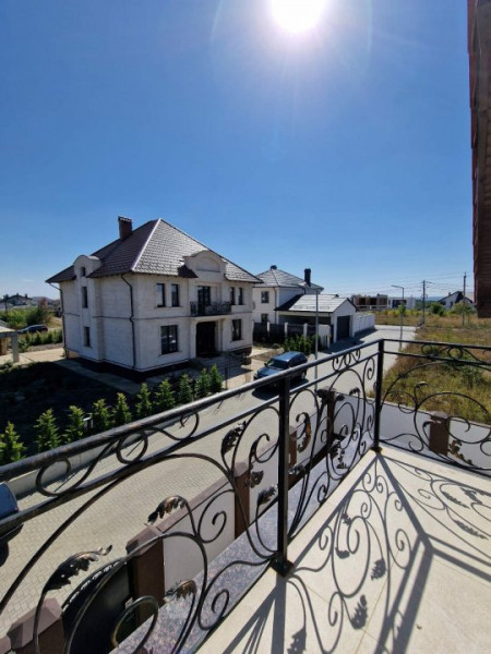 Spre chirie casa in Dumbrava (Poiana Domneasca) linga padure