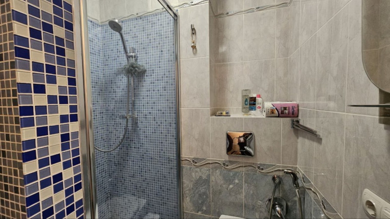 Apartament 2 camere str. Trandafirilor 11/5 70mp