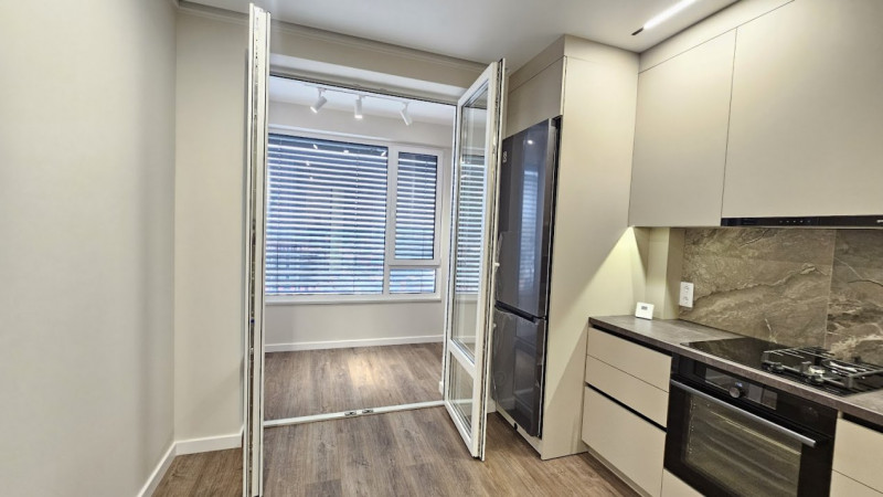 Apartament cu 2 camere, reparație euro, Complexul Astercon Dumbrava