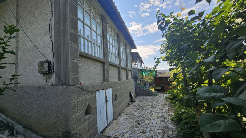 Casă cu teren 12 ari Durlesti, Centru, str-la Milescu Spataru