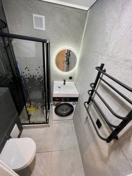 Vanzare apartament cu 2 camere și living, Botanica, str. Trandafirilor