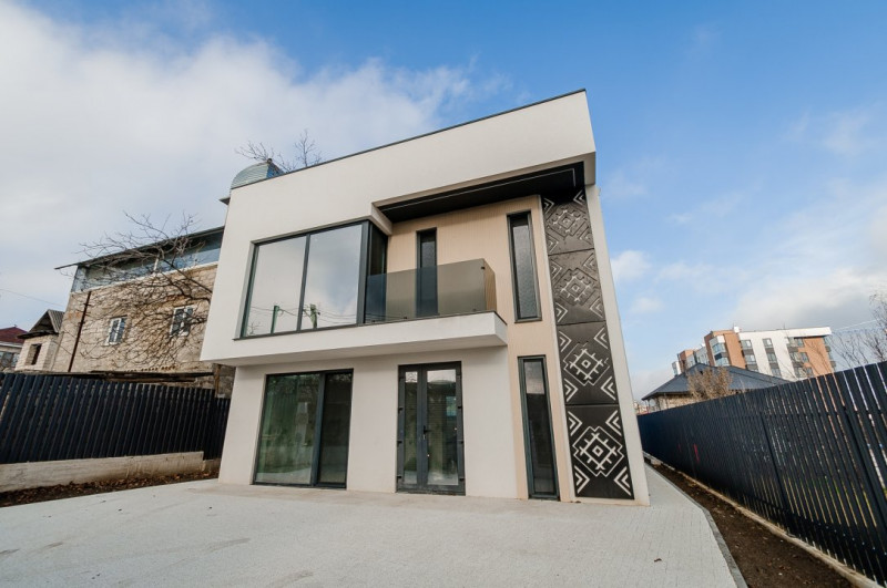 Casă Nouă Tip High-Tech, Or. Cricova